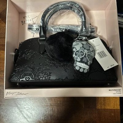 Bolso Bandolera Betsey Johnson Calavera Bolso de Hombro Cartera Kitsch CAJA DE REGALO NUEVO CON ETIQUETAS Foto 1 de 4