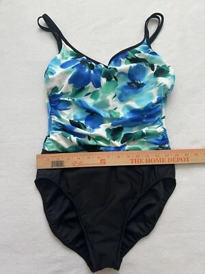 Traje de baño Miraclesuit para mujer talla 10 de una pieza floral incorporado sujetador adelgazante Foto 1 de 4