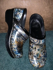 Women's Dansko Multicolor Clogs Shoes - Size 37 - Picture 1 of 1