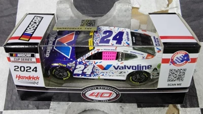 William Byron #24 VALVOLINE SPECIAL 2024 Camaro ZL1 Action 1:64 C242465VSPWB - Immagine 1 di 4