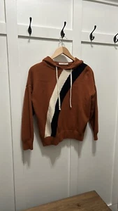 Suéter Ellison Manga Larga Tejido con Capucha Naranja Quemado Crema y Negro Talla Grande - Imagen 1 de 5