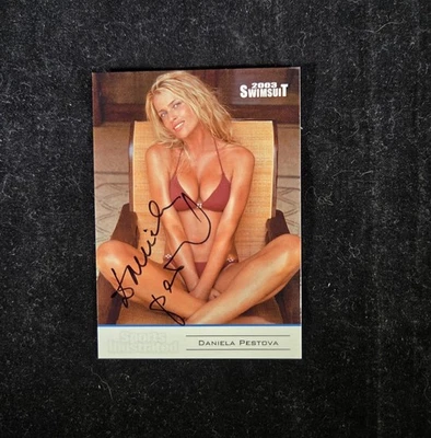 2003 Sports Illustrated Swimsuit Edition - Daniela Pestova Autograph Card - Image 1 of 2