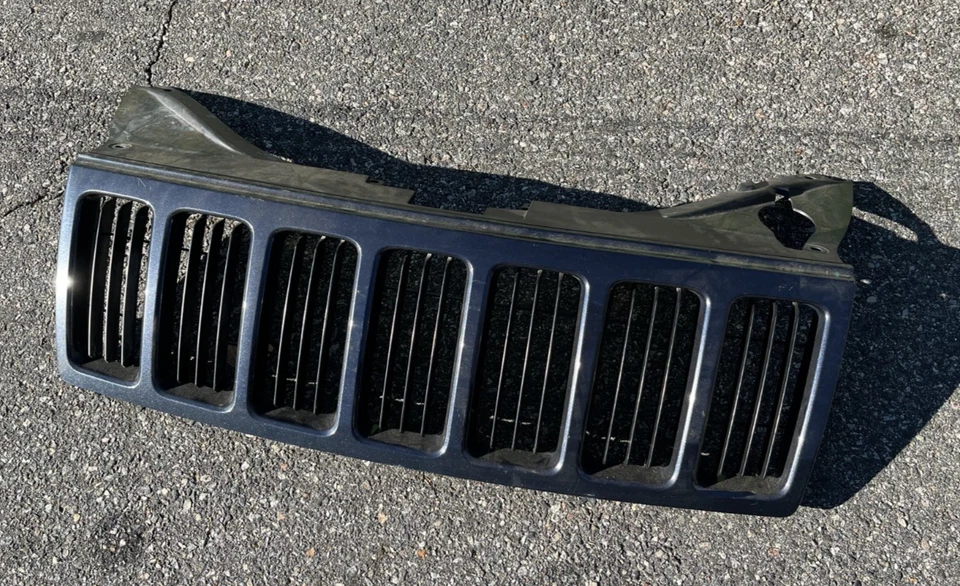 2005-2007 Jeep Grand Cherokee Painted Grill Grille - Dark Blue - Image 1 of 4