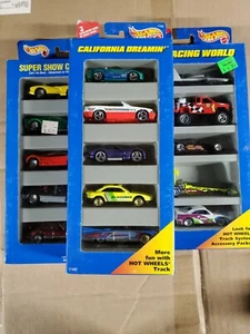 Hot Wheels California Dreamin' Gift Set With 2 Exclusive Cars 1997 lot of 3 - Picture 1 of 1