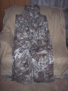 Große Camouflage Latzhose isoliert wasserdicht Jagdlatzhose Strata Camo Latzhose für Herren - Bild 1 von 7