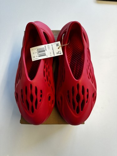 Yeezy Foam RNNR Vermillon US 9