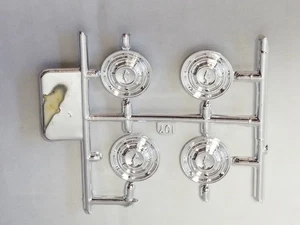 59 Chevy Impala Radkappen Radzierblenden aus Revell 1:25 Modellbausatz 1959 Chevrolet - Bild 1 von 8