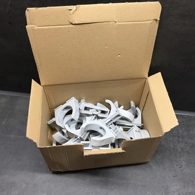 POWERPREIS24 25 x M40 Klemmschelle PVC Klemmschellen Kunststoffrohr Klippschelle Montagerohr