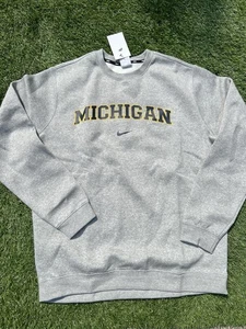 Men’s Size XXL Nike Michigan Wolverines Primary Logo Club Fleece Crew/Sweatshirt - Picture 1 of 6