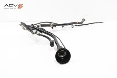 2013-2024 Infiniti QX80 QX56 tanque de gasolina llenado cuello manguera tubo OEM Foto 1 de 4