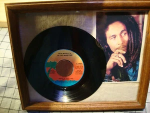 Vintage Bob Marley Survival Framed 45 and postcard 1979 Hemp cloth back drop - Picture 1 of 9