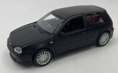 VW Volkswagen Golf Rabbit 4 R32 Black Diecast Model Car 37290 Maisto 1:24 Doors - Image 1 of 4