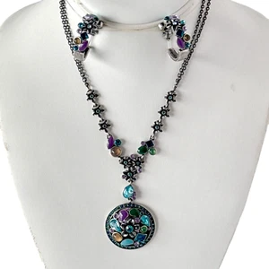 Floral lila blau Strass Emaille Anhänger Halskette/Ohrring Set ~ silberfarben - Bild 1 von 13