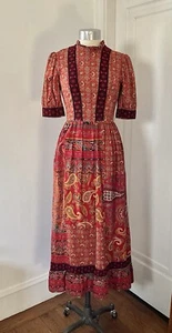 Vintage c.1970 Mountain Artisans Paisley Cotton Dress - Picture 1 of 8