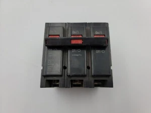 Westinghouse BR320 20A Common Trip Circuit Breaker - Picture 1 of 3