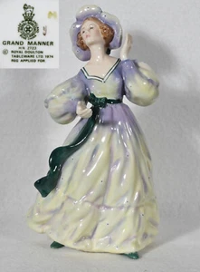 Royal Doulton Figurine Grand Manner HN 2723 (7 3/4" Tall) - Picture 1 of 6