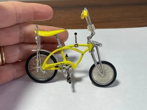 Vintage Bicycle Schwinn Lemon Peeler Moves Miniature - Picture 1 of 11