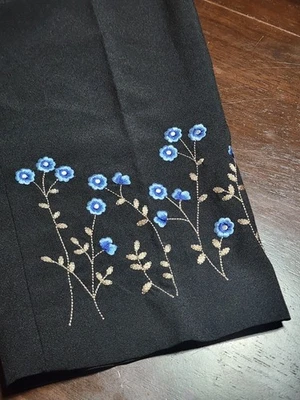 Pantalones Cortos Larry Levine Bordados Talla 10 Cierre Botón Cremallera Foto 1 de 4