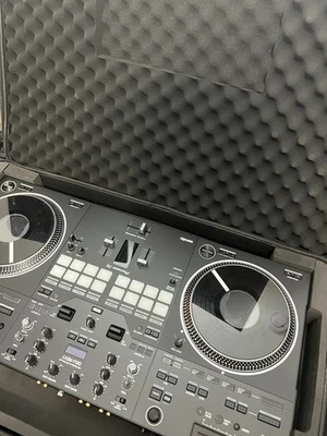 Pioneer DDJ-REV7 2-Channel Scratch Style DJ Controller - Black - Image 1 of 4