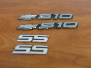 2 emblemas originales Chevy S10 insignia calcomanía logotipo con emblemas SS - Imagen 1 de 10