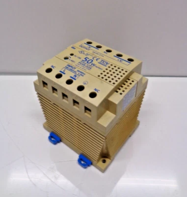 IDEC PS5R-D24 24 VDC 2.1 A 50 W POWER SUPPLY - Image 1 of 4