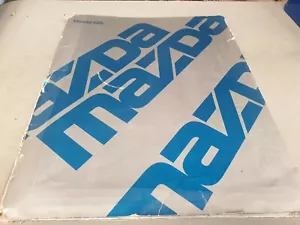1976 ? MAZDA 626 Press Release? + Cards in Folder - Bild 1 von 2