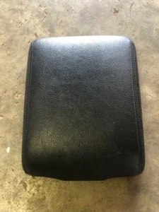 Land Rover Discovery 2 Black Center Console Lid 99-04 Cubby Box FJB100550PUY - Picture 1 of 3