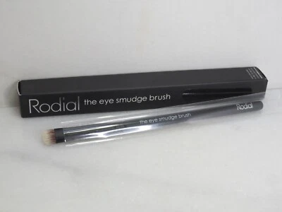 RODIAL THE EYE SMUDGE CEPILLO # 06 PARA MUJER EN CAJA Foto 1 de 3