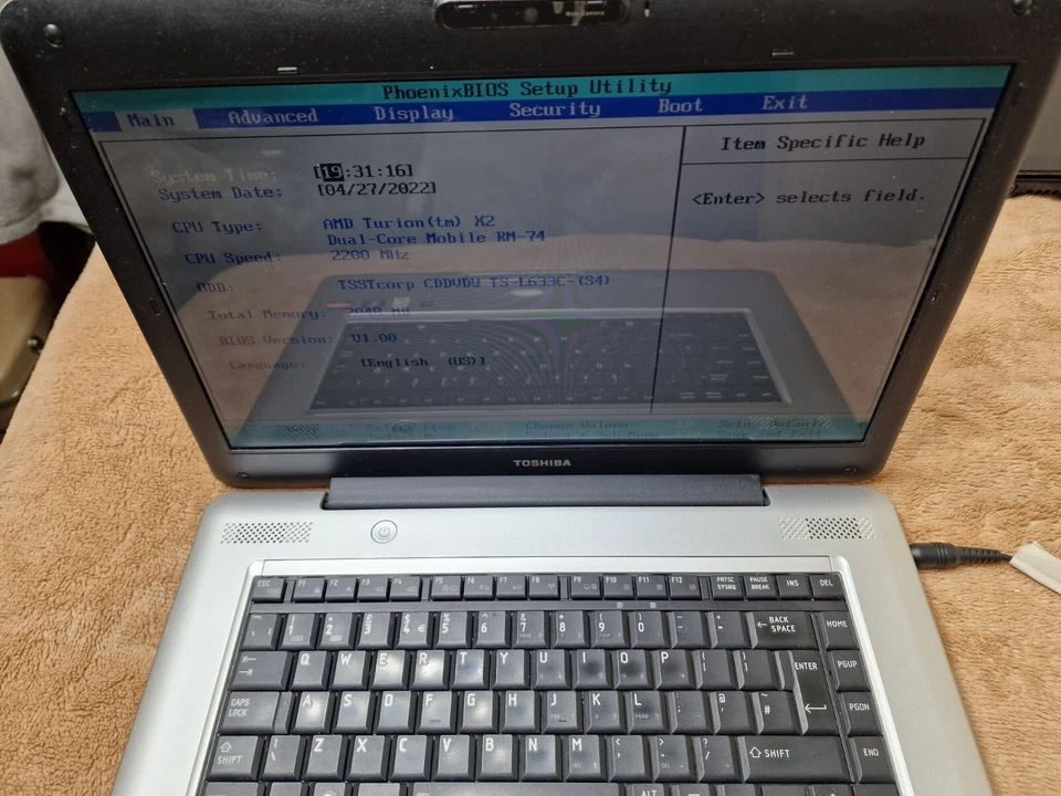 Toshiba Satellite L450D-11X Silver Laptop Amd Turion X2 Dual Core 2.2GHz Unteste - Image 1 of 4