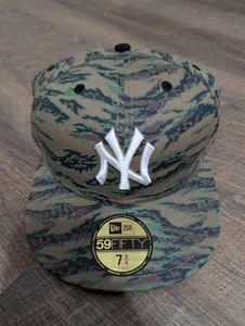 New York Yankees MLB Camo Baseball Mütze Cap Fitted Gr. 7 3/4 *RAR* ⚾ New Era - Bild 1 von 4