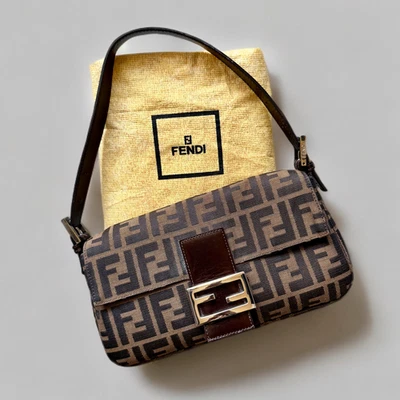 Bolso de Hombro Fendi Vintage Zucca Marrón Mamma Baguette Lona Foto 1 de 4
