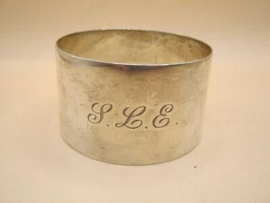 Sheffield 1943 HEAVY Sterling Silver Napkin Ring By Walker & Hall SLE Monogram - Picture 1 of 3