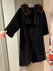Vintage 1960's Lilli Ann black Wool Tie Collar Swing babydoll Coat Fur Collar  - Picture 1 of 3