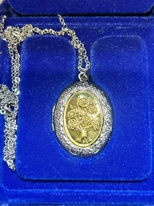 FLOWERS ARE LOVES TRUEST LANGUAGE STERLING 925 LOCKET/ CHAIN NIB - Picture 1 of 7