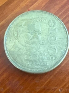 Vintage 1990 Mexican 100 Pesos Coin Featuring Venustiano Carranza - Picture 1 of 3