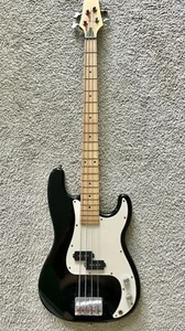 Kona Bass Guitar 4 Strings Electric With Case - Picture 1 of 5