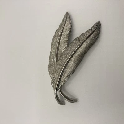 Vtg Double Leaf Feather Brooch Pin Silver Tone Texture Nature Botanical Bird  - Image 1 of 2