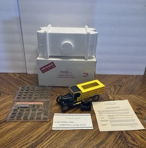 Vtg Danbury Mint 1927 Ford Coca Cola Delivery Truck 1:24 Diecast Unassembled - Picture 1 of 18