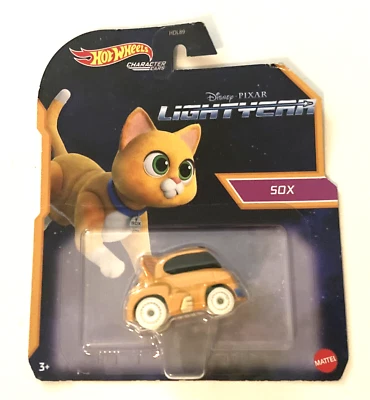 Coche Personaje Hot Wheels Disney Pixar LIGHTYEAR SOX Foto 1 de 3