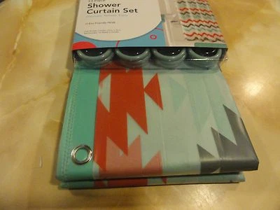 13 piezas ~ ÓXIDO ~ AZUL VERDE AZULADO ~ GRIS PEVA Zig Zag Chevron CORTINA DE DUCHA + ganchos OJALES Foto 1 de 4