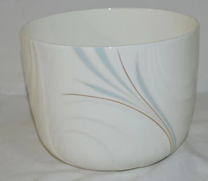 Royal Doulton Impressiions Gerald Gulotta Laurel Cache Pot Very Nice - Picture 1 of 5