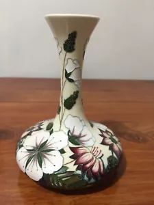 Moorcroft trial vase 16cms tall English 2012 flowers floral vase hand painted - Bild 1 von 16