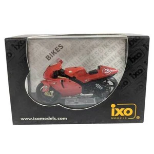 IXO Models Mini Motorcycles: 2002 Yamaha YZR M1 Max Biaggi #3 1/24 Scale - Picture 1 of 6