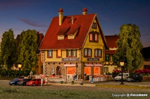 SH Vollmer 47695 Bausatz   Café-Bistro mit Inneneinrichtung und LED- Spur N - Bild 1 von 4