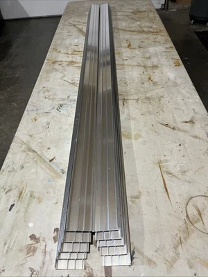 Railrax - Estantes de aluminio extruido calibre O - 6’ x 2-5/8" - Lote de 10 (usados) Foto 1 de 4