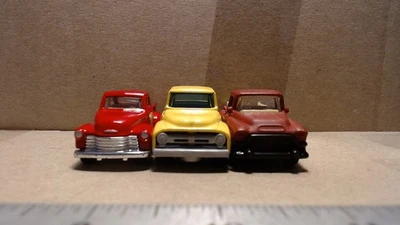 3 Camiones Matchbox 1:64 Diecast - 47 1/2 Chevy, '55 Ford, '57 GMC - Rojo, Amarillo... Foto 1 de 4