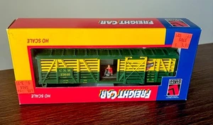 Life Like Trains HO Scale Kit 8488 Stock Car CNW #15040 RTR Original Box CIB - Picture 1 of 2