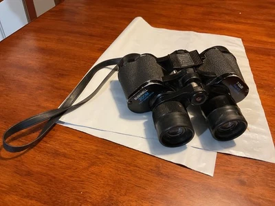 Vintage BUSHNELL Zoom Ensign Insta-Focus 7-12-30 Binoculars Made In Japan 6”x7” - Image 1 of 4