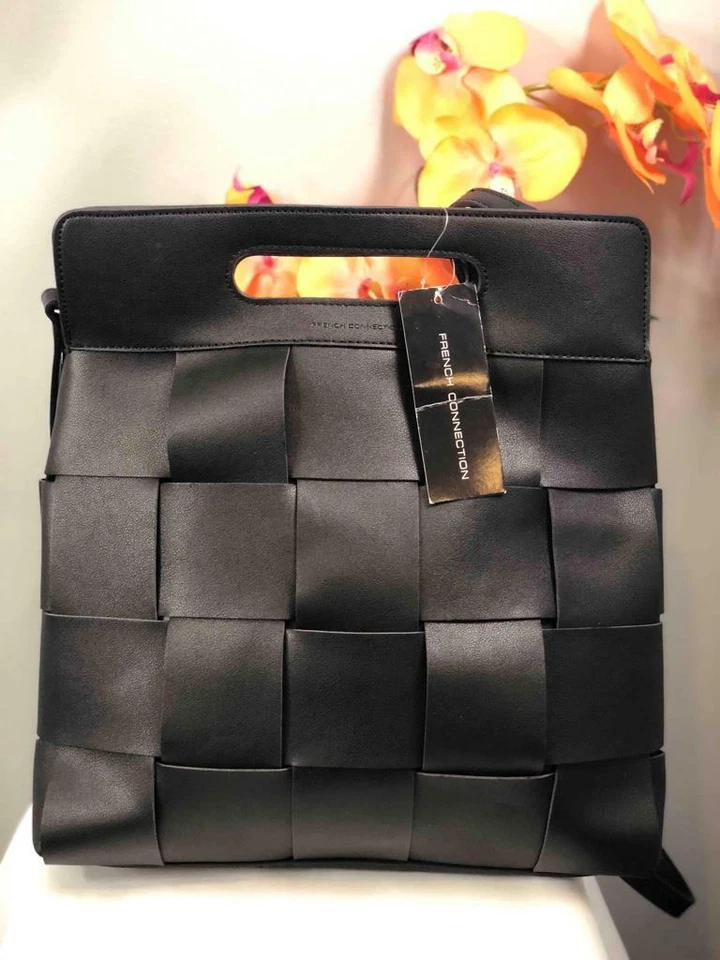 Bolsa tote nova com etiqueta French Connection Tamar recortada alça tiracolo em couro preto - Imagem 1 de 4