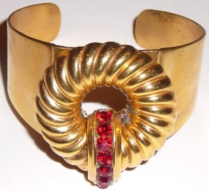 Art Deco vintage fashion bracelet, fits the average wrist. Gold plated. - Picture 1 of 3